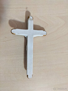 Krucifix kamenný křížek - 2