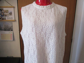 Velmi pěkné bílé elast. šaty, bez rukávů, vel. 44, z C&A - 2