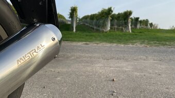 Moto Guzzi Breva 750ie - 2