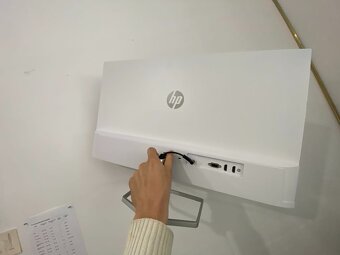 Monitor HP 27" M27fw - 2