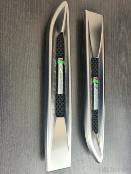 Jaguar XF (X260) boční ventilační otvory - 2
