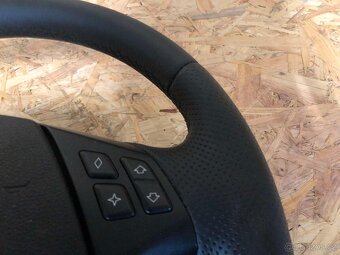 Multifunkční volant BMW E90/E91 - 2