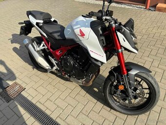 Honda CB 750 Hornet, podvozek Matris, najeto 2800 km - 2