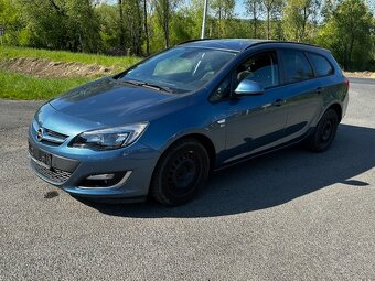 Opel Astra sports tourer 1.4i 103kw, r.2012, serviska, STK - 2