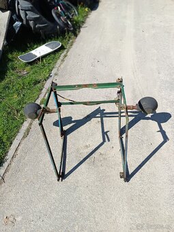 Prodám přední rámeček Zetor Crystal - 2