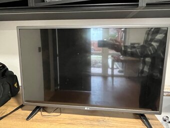 LG televize 81cm funkční - 2