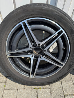 Kola AMG R19 z Mercedesu EQC - 2