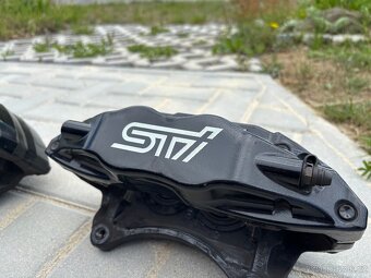 Brzdiče Brembo Subaru - přední - 2