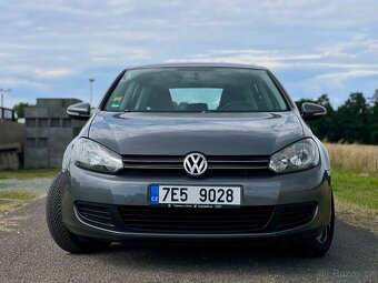 Volkswagen Golf - 2