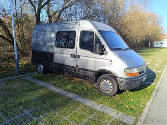 Renault master 2.2 dci L2h2 šestimístný - 2