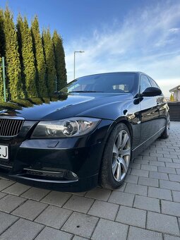 Predám BMW E90 330xDrive 4x4 190kw/258koní - 2