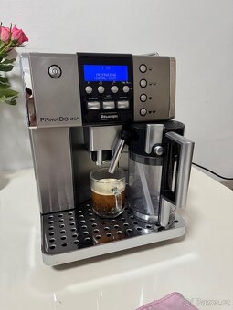 Prodám kávovar Delonghi PrimaDonna ESAM 6600 - 2