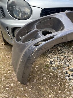 Nárazník Subaru Impreza Gt GC8 - 2