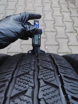 Zimní pneu 205/75/16 C - 2