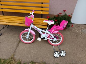 Dívčí kolo s Minnie - 2