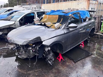 Škoda kamiq 1.4 tsi díly - 2