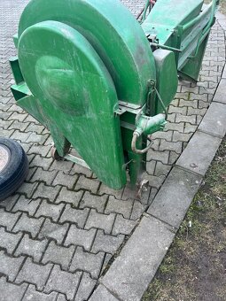 Řezačka na vojtěšku - 2