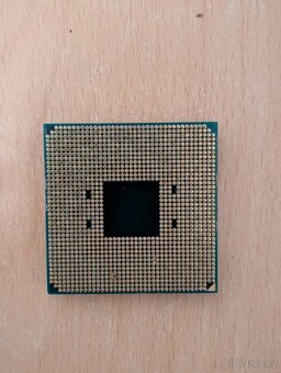 AMD Ryzen 5 1600 (6 jader / 12 vláken) – AM4 - 2
