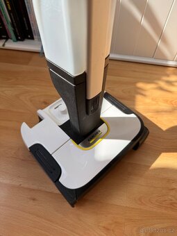 Podlahová myčka Kärcher - 2