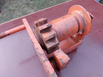 Ruční naviják - 2