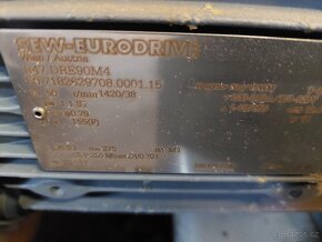 Zánovní elektomotor SEW-EURODRIVE R47 DRE90M4 - 2