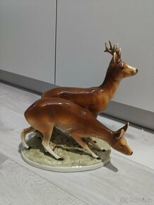 Porcelánový jelen s laní - 2