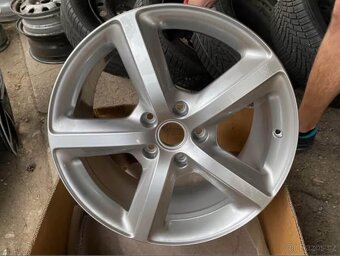 Alu disk Audi 3ks, 20” 9Jx20H2 ET60 - 2