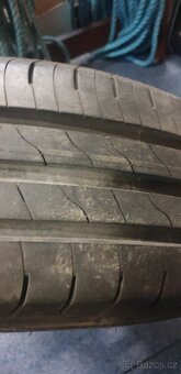 195/65 R15 95 H good year - 2
