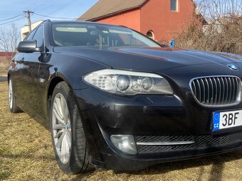 BMW f11 530d 180kw 2011 sport, masaž, max vybava - 2