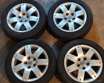 Prodám 4ks Alu kola Volkswagen 5x112 Pneu 205/55/16 - 2