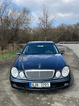 Mercedes-Benz W211 - 2