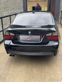BMW - 2