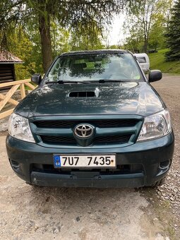 Toyota Hilux - 2
