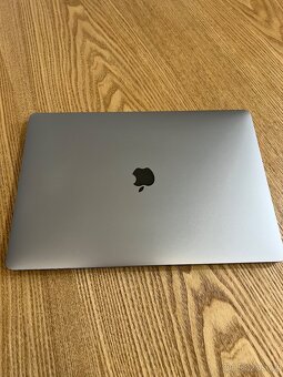 MacBook Pro 15" 2017 touchbar - 2