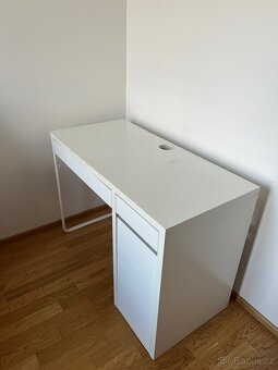 Bílý stůl IKEA - 2