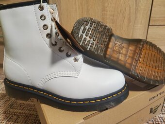 Boty dr martens vegan 1460 - 2