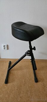 Prodám kytarovou židli K&M 14045 - 2