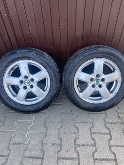 Škoda Octavia 1 lita kola - 2