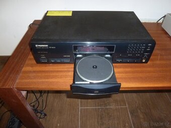 Nabízím CD přehrávač Pioneer PD S 603. Plně funkční. Jen co - 2