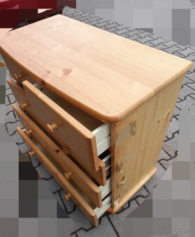 Komoda - 2
