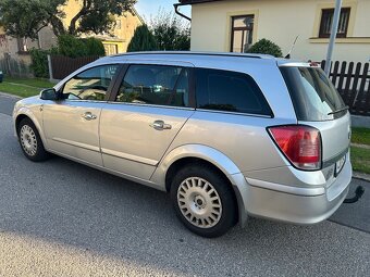 Opel Astra H Caravan - 2