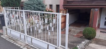 PRONAJMU GARAZ V KLATOVECH LIPOVA UL - 2