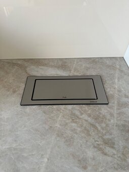 Zápustná zásuvka - 2