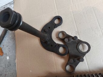 Přední vidlice ČZ 450,453 - 2