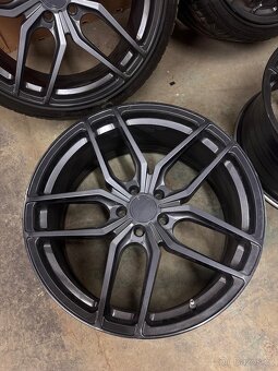 5x112 R20 Z Performance - 2
