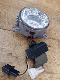 Prodám LED světlo denního svícení a současně mlhové světlo - 2