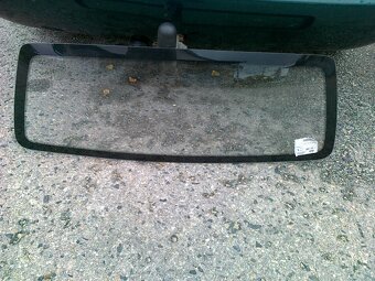 Sklo do kufru na mopedauto Ligier - 2