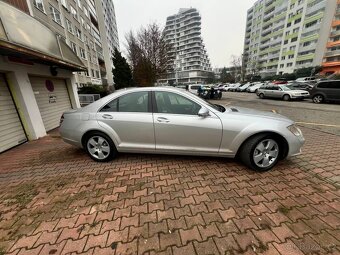 221 Mercedes-Benz - 2