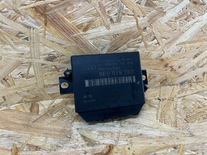 ŘÍDICÍ JEDNOTK PARKOVACÍHO SYSTÉMU AUDI 8E0919283 - 2