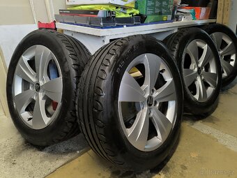 ALU kola Passat Superb 5x112 r17 Originál, pneu 6mm - 2